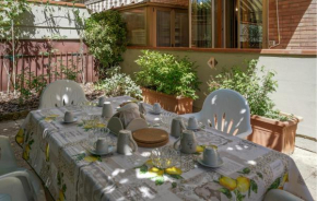 2 Bedroom Awesome Apartment In Monteriggioni Monteriggioni